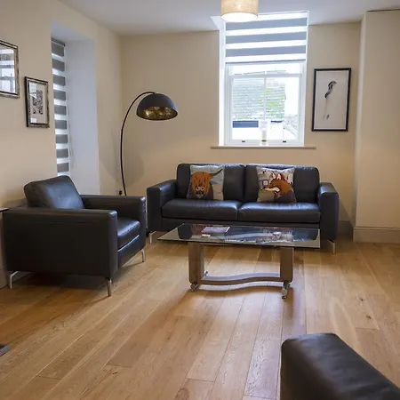 Cs Serviced Lejlighed Ulverston